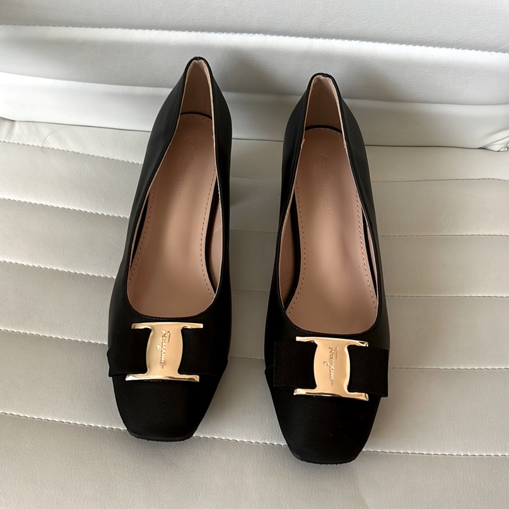 Square heels 8